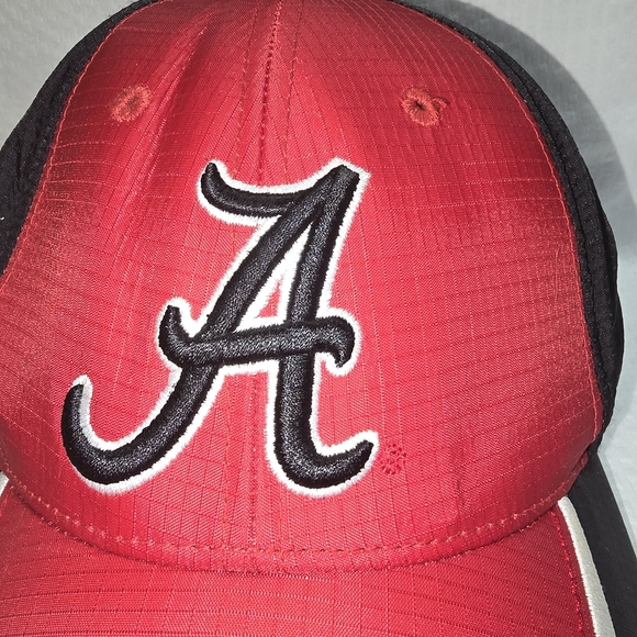 ALABAMA CRIMSON TIDE BASEBALL CAP RED WITH BLACK EUC - Picture 2 of 7
